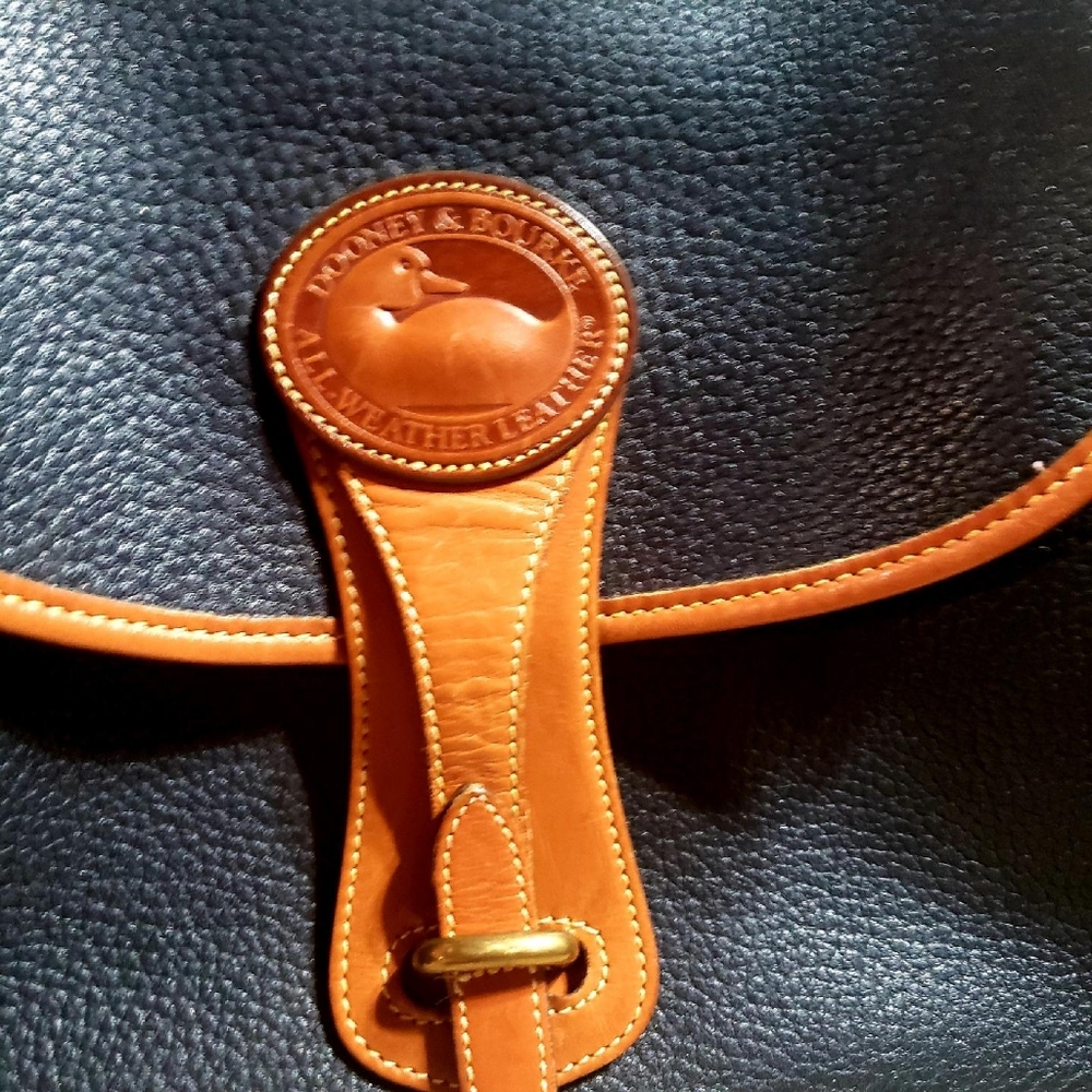 Dooney & Bourke